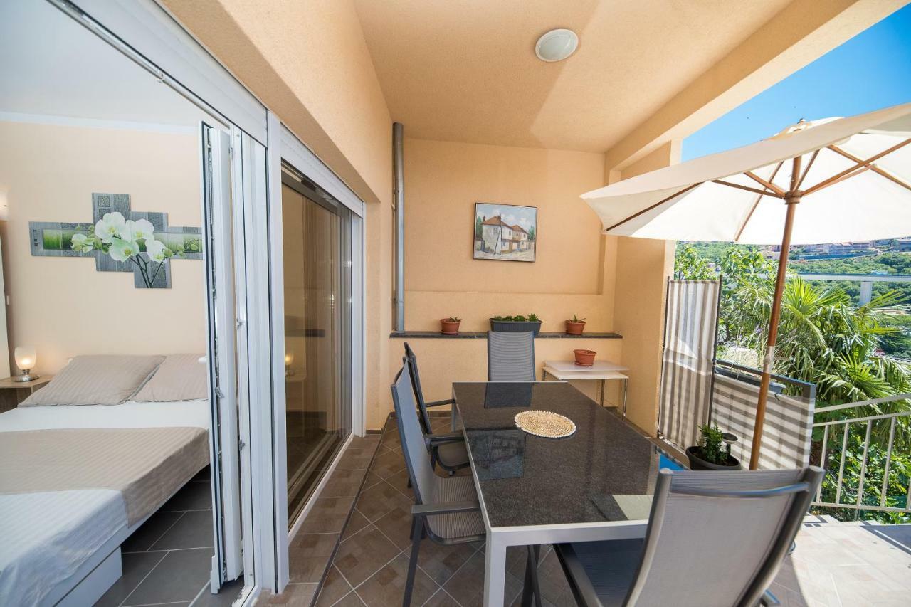 Apartment Zorica ซริกเวนิซา ภายนอก รูปภาพ