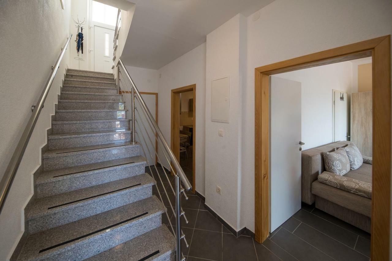 Apartment Zorica ซริกเวนิซา ภายนอก รูปภาพ